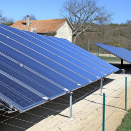 Le potentiel des tuiles photovoltaïques dans les régions à ensoleillement limité Ducos